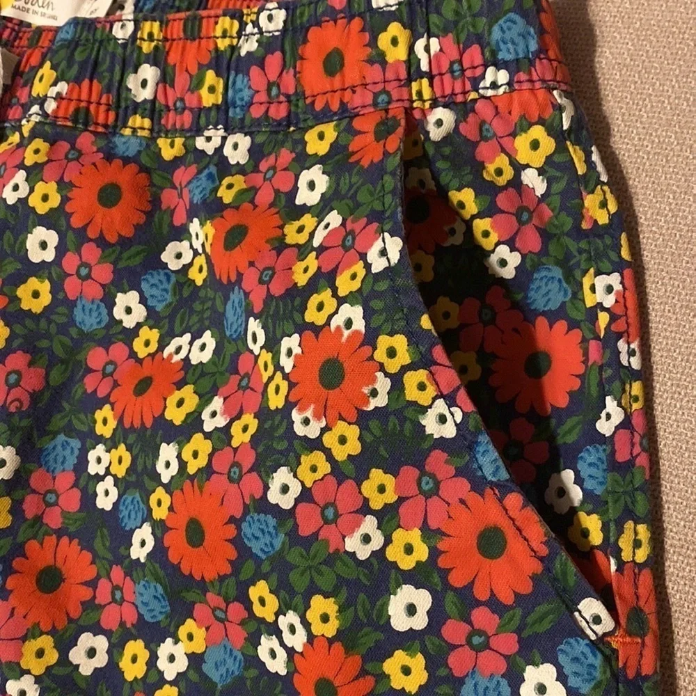 BODEN floral shorts Size 16 - Picture 4 of 8